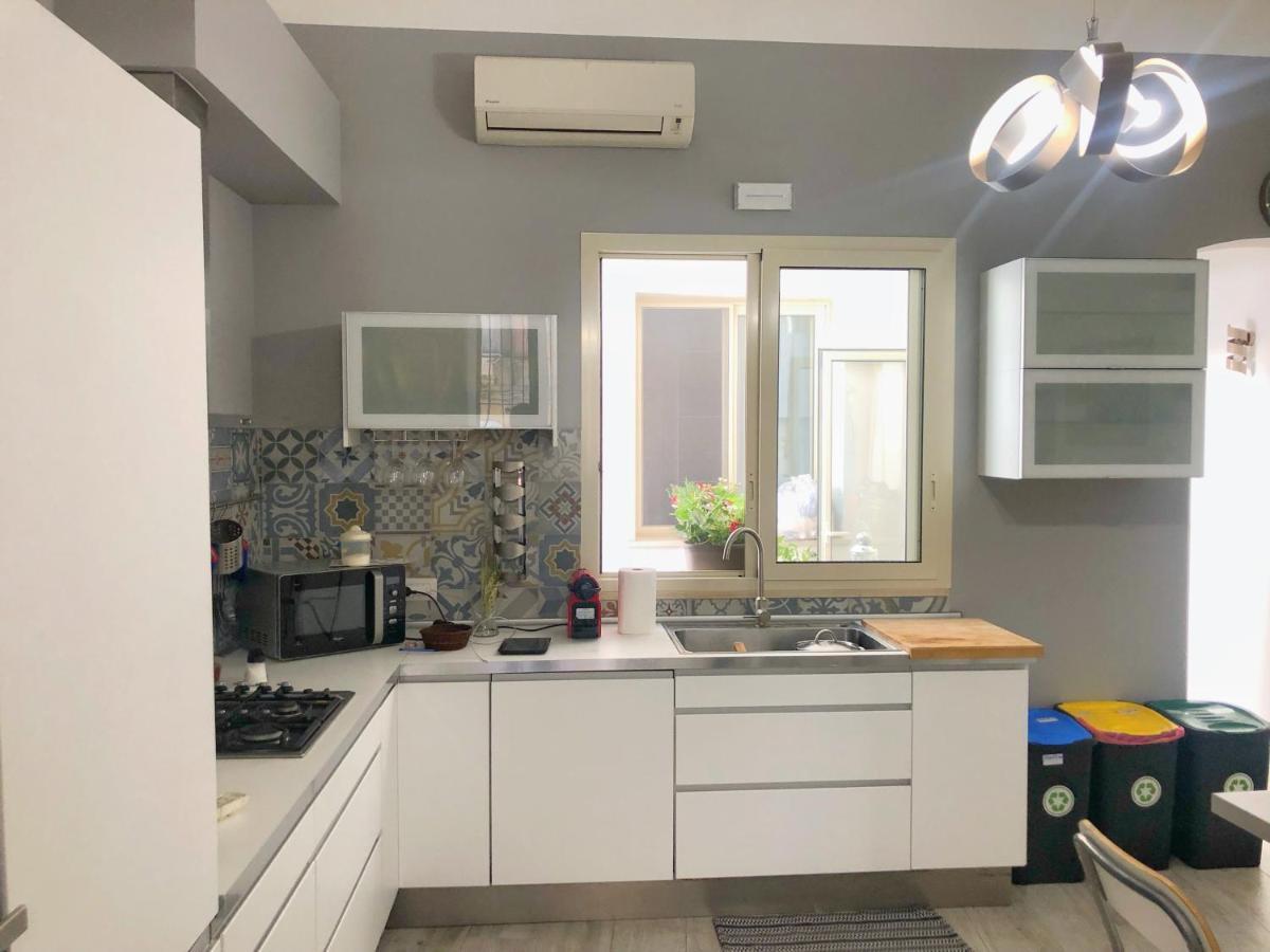Apartment Alfonzetti-5 Min Walk To Central Train And Bus Station 卡塔尼亚 外观 照片